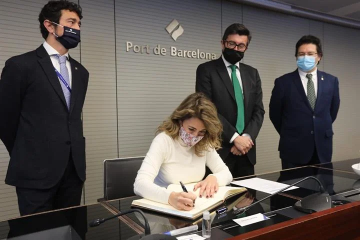 Raquel Sánchez pone en valor el potencial del Port de Barcelona como elemento impulsor de la economía catalana y motor económico de España y del sur de Europa