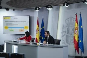 Los primeros resultados del estudio ENE-COVID-senior muestran que la tercera dosis potencia la respuesta inmunitaria en personas mayores