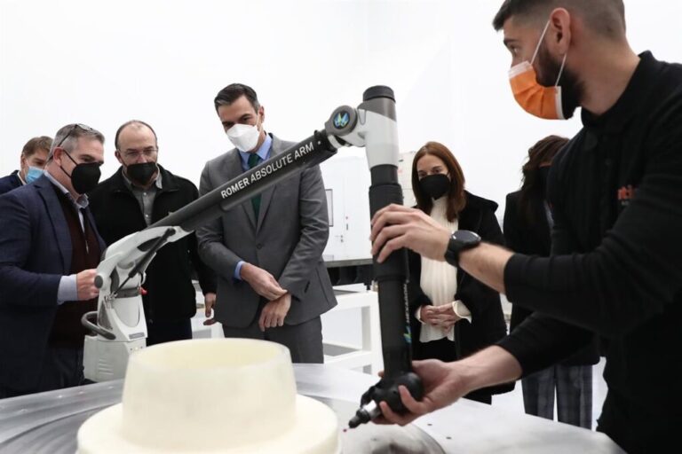 Pedro Sánchez subraya su compromiso para que los fondos europeos lleguen a las pymes