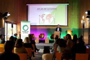 Garzón: "La preocupación ciudadana por el modo de alimentarnos y su impacto ecológico va en aumento"