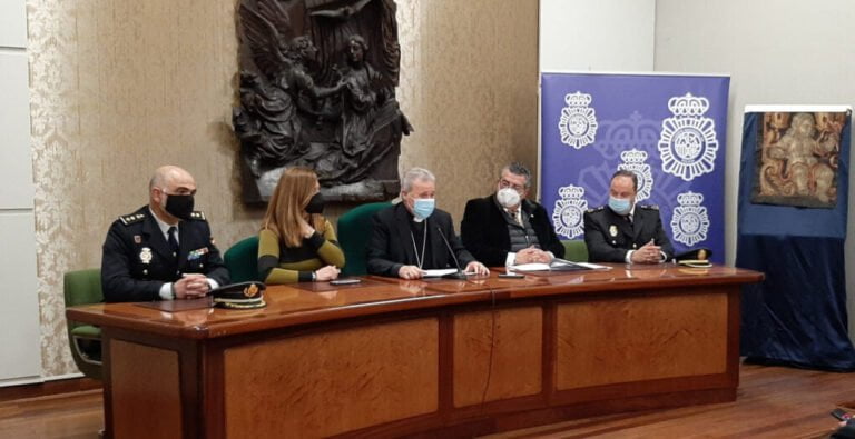 La Policía Nacional recupera la última parte de un tapiz flamenco del siglo XVII robado en la Iglesia de Santo Domingo de Castrojeriz