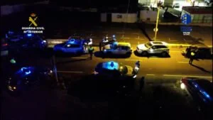 La Guardia Civil y la Policía Local de Telde actúan contundentemente contra las carreras ilegales de coches en una macro operación policial en Gran Canaria