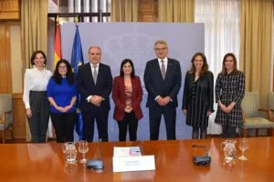 Alegría reivindica el papel de las escuelas de segunda oportunidad para proporcionar un futuro a los jóvenes