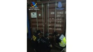 Intervenidos 165 kilos de cocaína ocultos en un contenedor procedente de Argentina mediante el procedimiento de “gancho ciego”