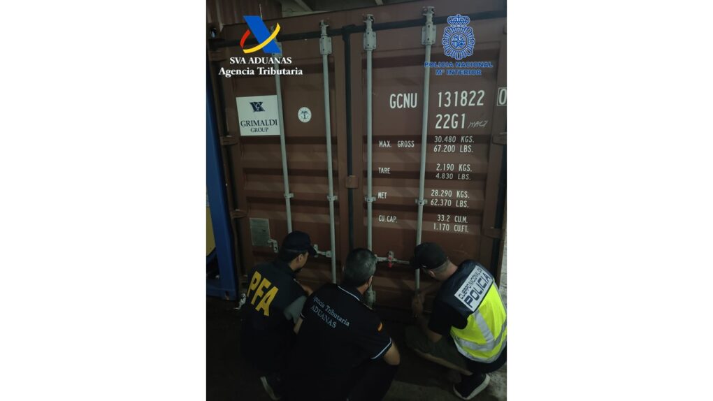 Intervenidos 165 kilos de cocaína ocultos en un contenedor procedente de Argentina mediante el procedimiento de “gancho ciego”