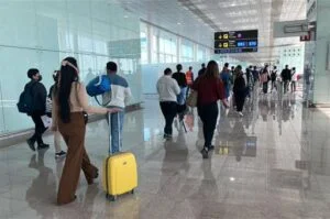 España recibe en mayo 7,7 millones de pasajeros internacionales, el 87% del nivel prepandemia