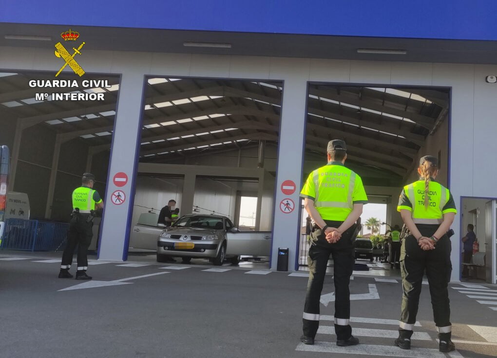 17 detenidos en Murcia por pasar inspecciones técnicas a vehículos con deficiencias
