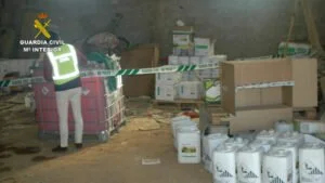 La Guardia Civil interviene más de 23 toneladas de productos fitosanitarios perjudiciales para el medio ambiente y la salud pública