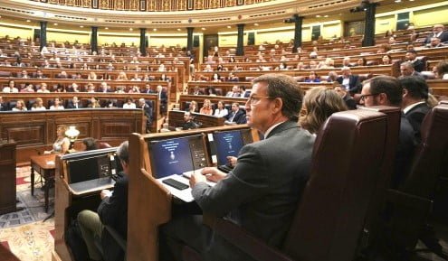 Feijóo considera que Sánchez se ha “podemizado” y teme que los nuevos impuestos los acaben pagando los españoles