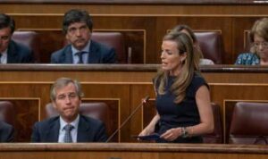 El PP defiende una EBAU única para toda España, critica que el Gobierno rebaje el nivel de exigencia y lamenta criterios subjetivos de evaluación