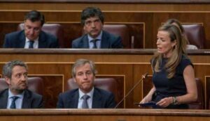 Carmen Navarro tras reunirse con los consejeros de Sanidad del PP: “Sánchez ni arregla la falta de médicos ni hará fijos a 67.000 sanitarios ni a ninguno”