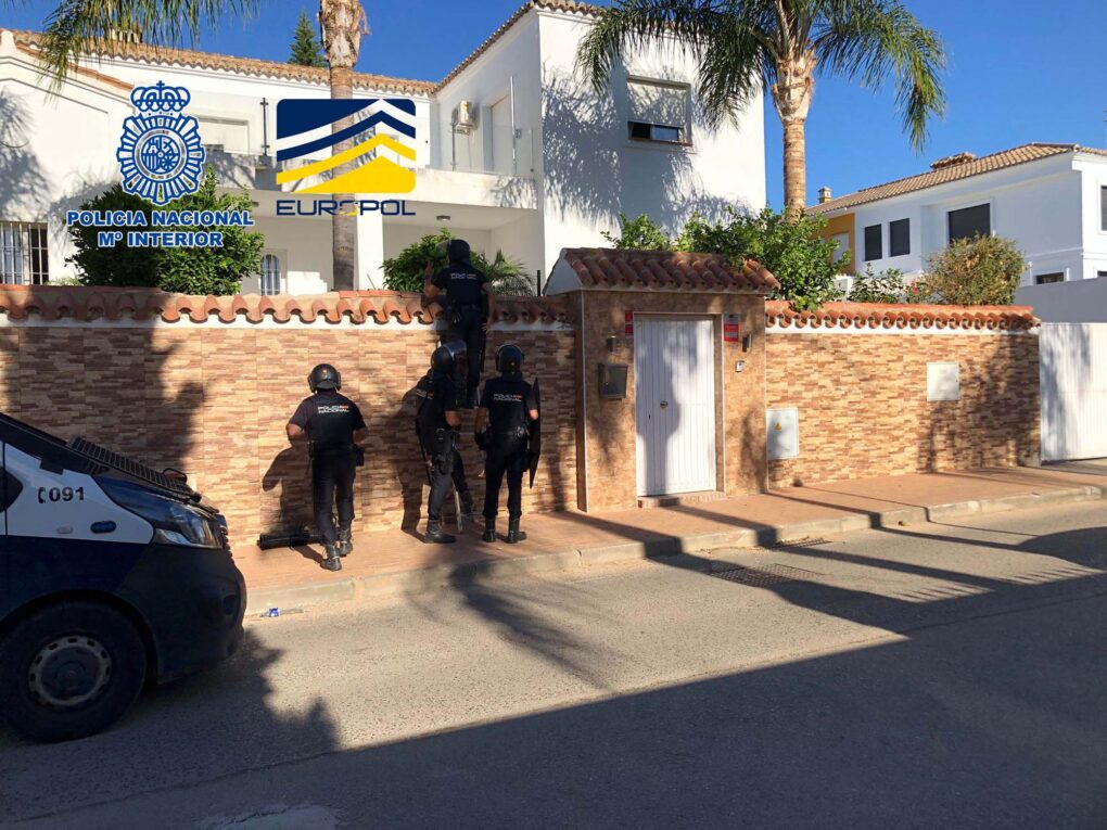 Detenido en Marbella el líder de una entramado criminal que blanqueaba dinero a través de la compraventa de coches de lujo