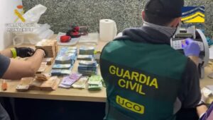 La Guardia Civil desarticula la estructura española de la mayor red “Hawala” internacional detectada, con capacidad de blanquear hasta 350.000 € al día