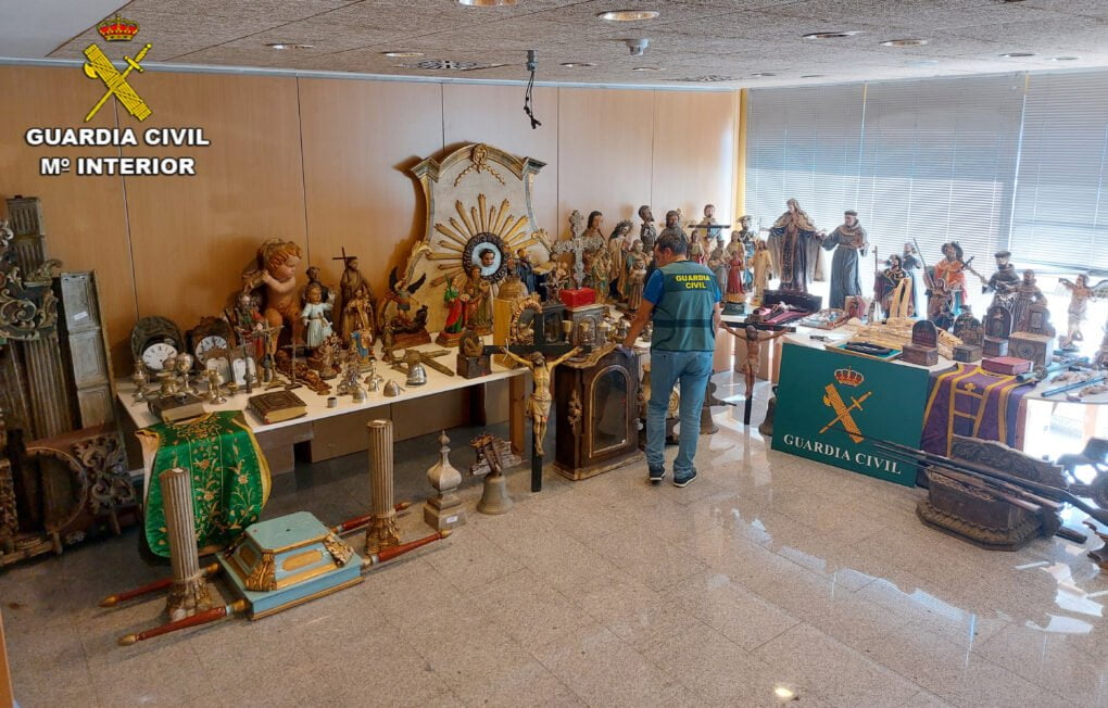 La Guardia Civil desarticula un grupo criminal dedicado al robo de patrimonio histórico, especialmente arte sacro