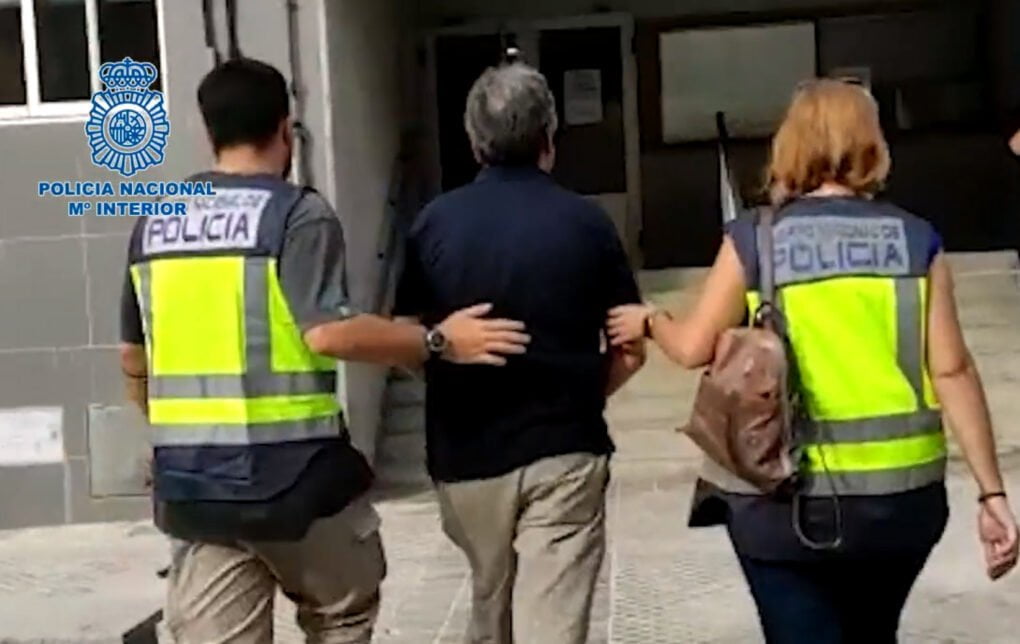 La Policía Nacional detiene a dos fugitivos reclamados por abusos sexuales a menores