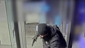 Detenidos dos atracadores que sustrajeron 230.000 euros de sucursales bancarias en Madrid y Guadalajara