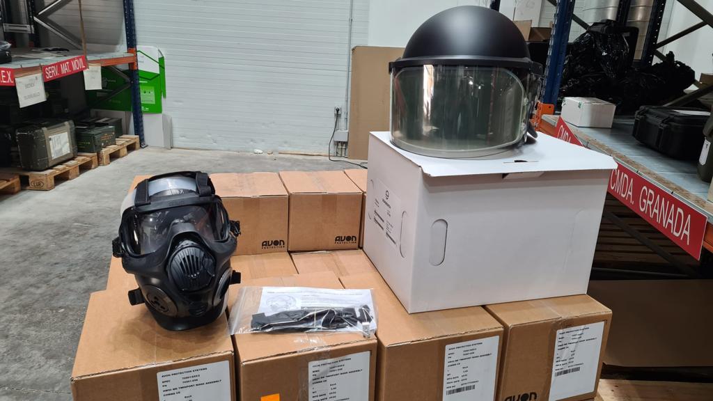 La Guardia Civil adquiere 300 cascos antidisturbios y 300 máscaras anti gas para unidades de Melilla