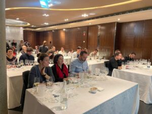 Más de 400 profesionales se citaron en el primer Salón Vinos de Colección Rías Baixas en Madrid