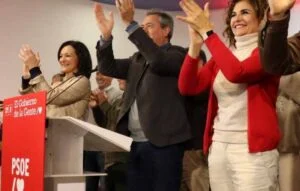 Montero: El PP no hace nada, solo ruido para intentar que no se escuche la música de progreso que significa el PSOE, el partido de la mayoría y el gobierno de la gente