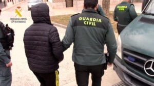Desarticulada una organización criminal relacionada con una treintena de robos en comercios y viviendas en Murcia