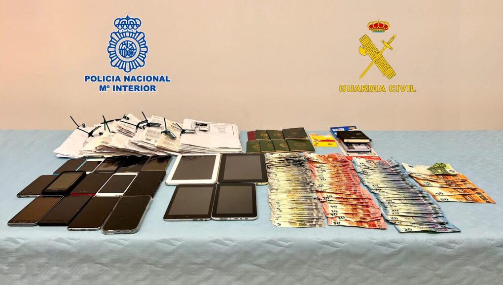 Desarticulada una organización criminal que facilitaba documentación falsa a personas extranjeras en situación irregular