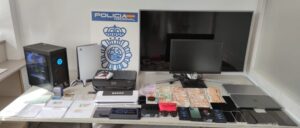 La Policía Nacional desarticula una organización criminal dedicada a la compra de vehículos de alta gama con documentos falsificados