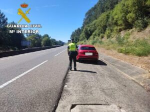 La Guardia Civil investiga al conductor de un vehículo por un delito contra la seguridad vial por exceso de velocidad, cuando circulaba a 229km/h en la autopista AP-9