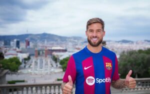 El Barça ficha a Iñigo Martínez