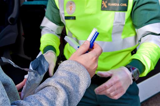 La Dirección General de Tráfico pone en marcha una campaña especial de controles intensivos de alcohol y drogas