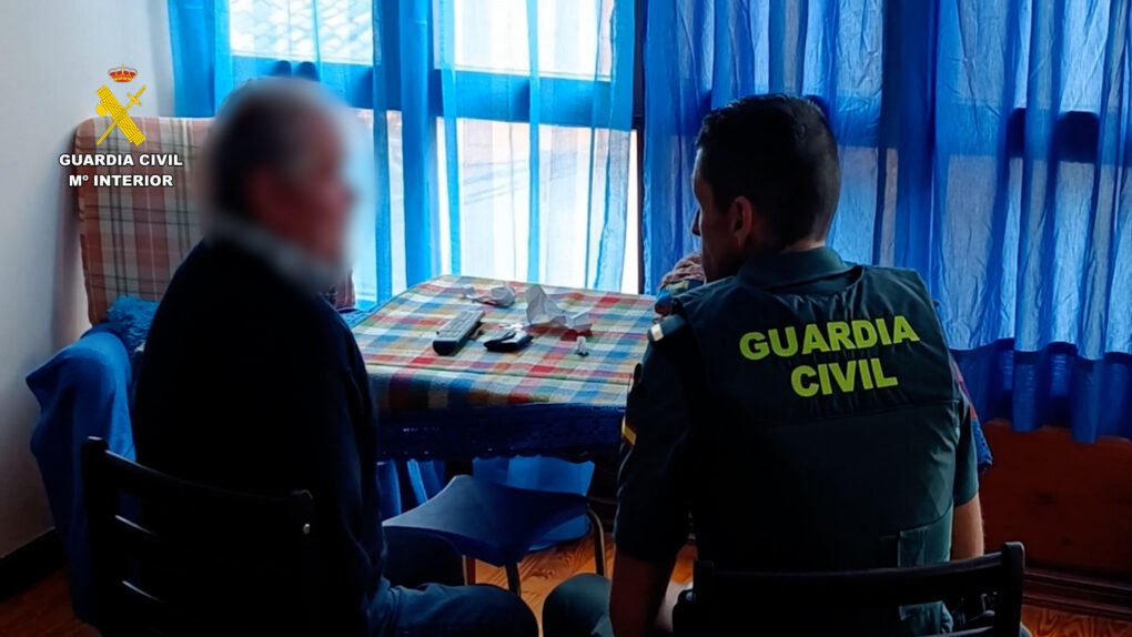Detenida una mujer al apoderarse de los ahorros y pensión de un anciano de 89 años en un pueblo de Cantabria