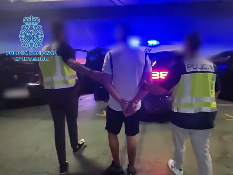 La Policía Nacional detiene al presunto autor de la muerte de una mujer de 76 años mediante el método del “mataleón”