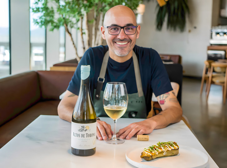 Altos de Torona presenta el primer albariño ecológico y Vegano de la mano de Rafa Centeno