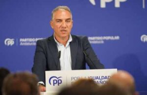 Bendodo pregunta si Sánchez va a echar del PSOE a Felipe González al imponer las “purgas internas” que recuerdan a la antigua Unión Soviética