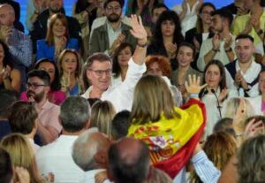 Feijóo afirma que para Sánchez la coherencia, el sentido de Estado y la defensa de las instituciones ya son incompatibles con militar en el PSOE