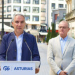 Bendodo exige que Sánchez salga del “escondite de su silencio” y se comprometa por escrito a que no aceptará ni la amnistía ni el referéndum