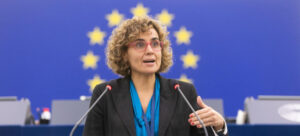 Montserrat, portavoz del PP en el Parlamento Europeo, declara en la Eurocámara que “Europa no puede mirar hacia otro lado ante la demolición del Estado de derecho”