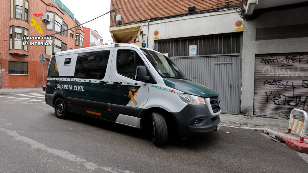 La Guardia Civil detiene en Madrid a un profesor de árabe que captaba a menores para Daesh