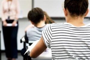 El abandono educativo temprano en España baja a 13,6% en 2023