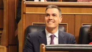 Sánchez desafía a Feijóo a explicar públicamente su "verdadera" postura sobre la amnistía