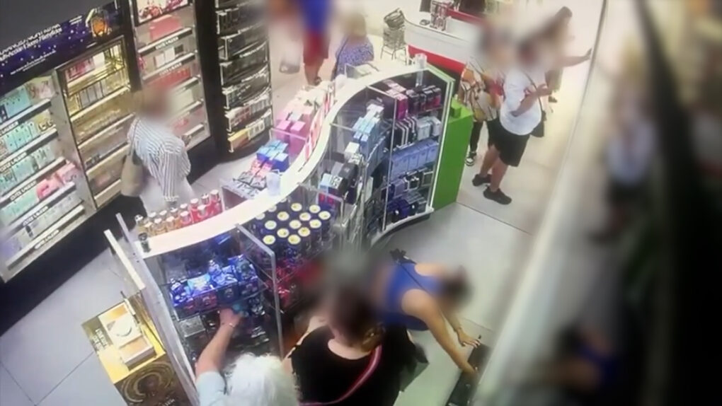 Detenidas cinco personas por robar perfumes en más de 10 establecimientos de una misma cadena comercial en Málaga
