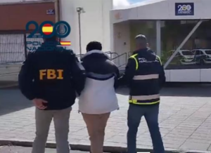 Detenido en España un fugitivo buscado por agresión sexual a su hijastra de 11 años en Estados Unidos