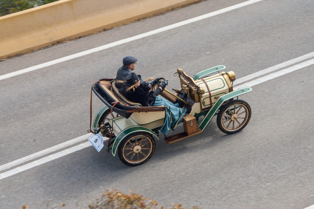 Este fin de semana vuelve el Rally internacional de coches de época Barcelona-Sitges