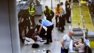 Guardia Civil Salva a Pasajero con Paro Cardiorrespiratorio en Aeropuerto de Barcelona