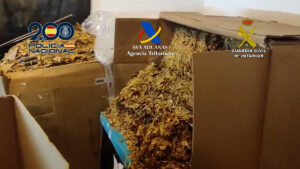 Desarticulada una Red de Contrabando de Tabaco con Más de 12 Toneladas de Material en Málaga y Sevilla