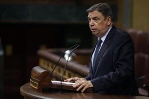 Ministro Planas Subraya Importancia del Sector Agroalimentario en el Congreso