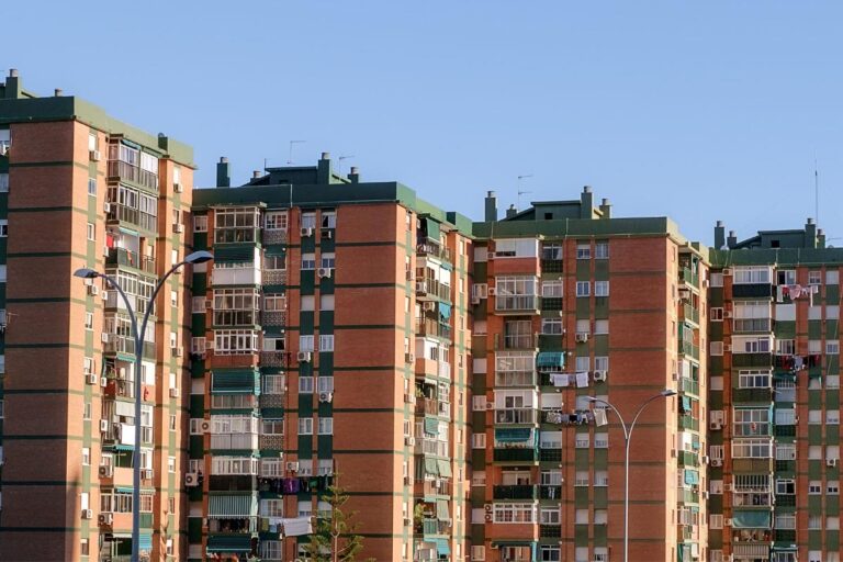 Vivienda y Turismo Adelantan Cumplimiento del Reglamento Europeo para Regular Pisos Turísticos