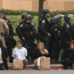 La Policía desmantela la protesta propalestina en la universidad de Los Ángeles