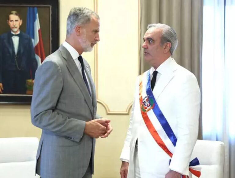 El PP Critica la Ausencia de Ministros en el Viaje del Rey a República Dominicana