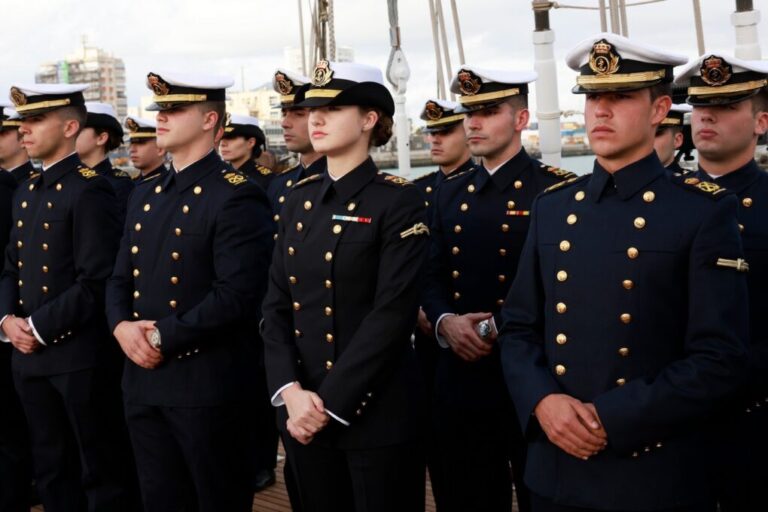 La Princesa de Asturias inicia su formación naval en el Buque Escuela 'Juan Sebastián de Elcano'