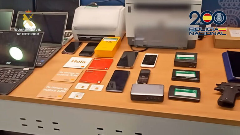 Desmantelada una red criminal que estafó 19 millones con vídeos manipulados por IA y criptomonedas